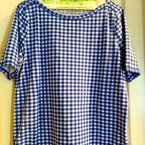 Blue and white check t shirt   Size 1X